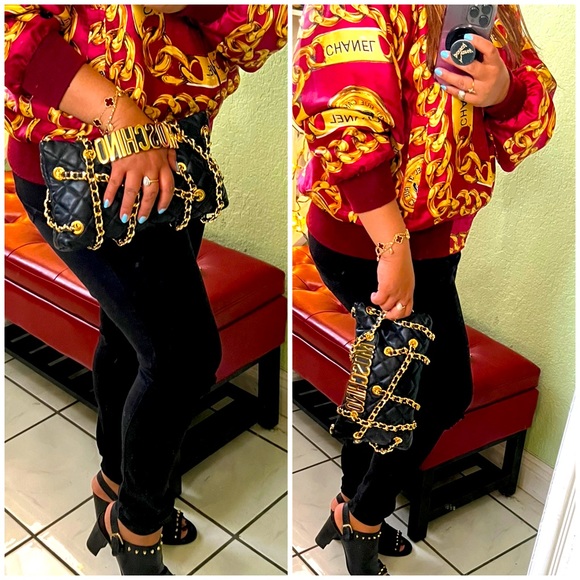 👑✅PRICE FIRM✅NO OFFERS SUPER SALE!! 👑AUTHENTIC Moschino Leather Clutch Bag - Picture 17 of 17